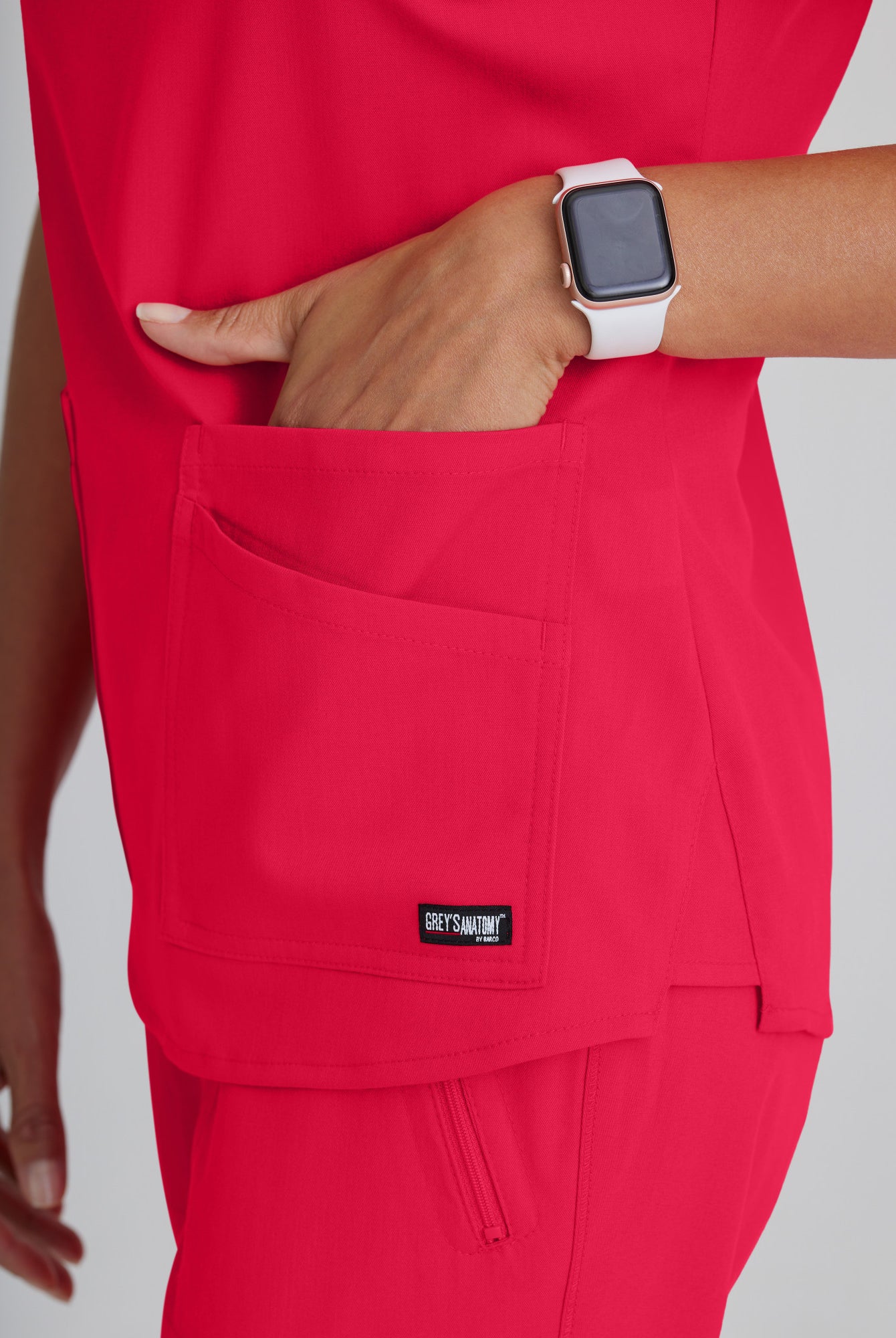 Greys Anatomy Emma 4 pocket  PRE-ORDER PRODUCT | Scarlet Red