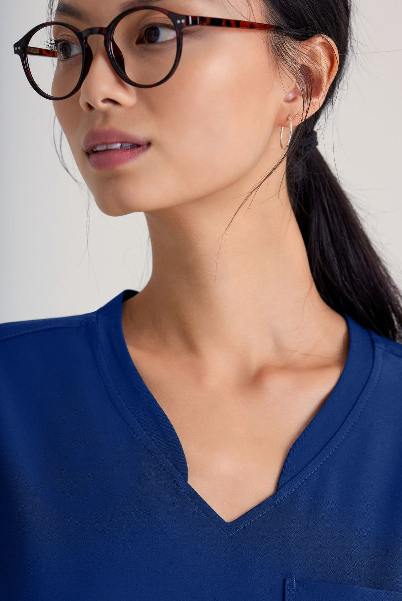 Grey's Anatomy Evolve Sway Scrub Top | NAVY