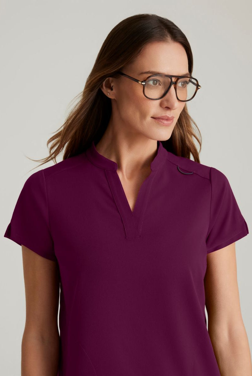 Grey's Anatomy Avery 2 Pocket Banded Collar Top | Wine