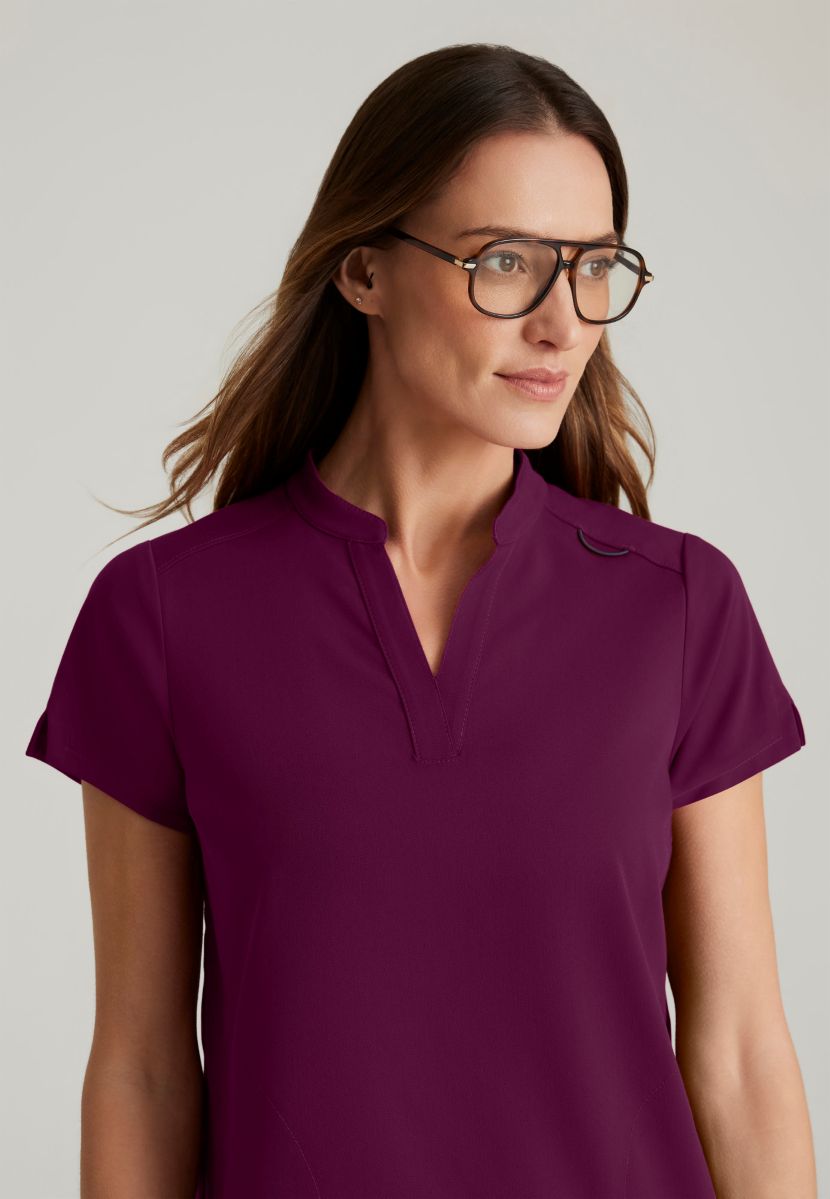 Grey's Anatomy Avery 2 Pocket Banded Collar Top | Wine