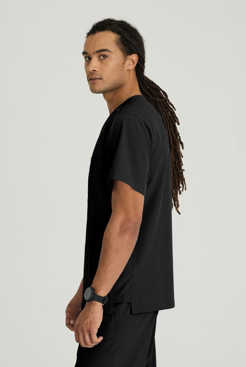 SKECHERS MALE STRUCTURE V-NECK TOP | BLACK