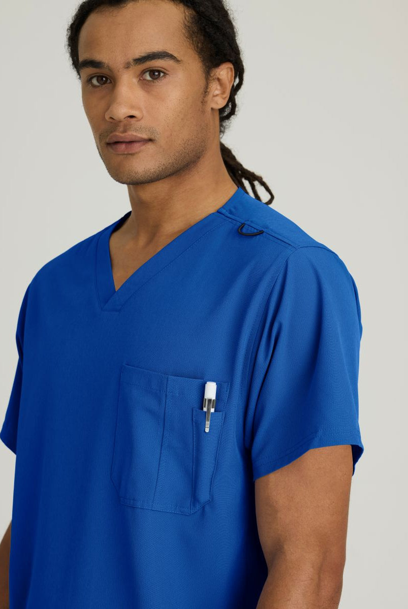 SKECHERS MALE STRUCTURE V-NECK TOP | New Royal