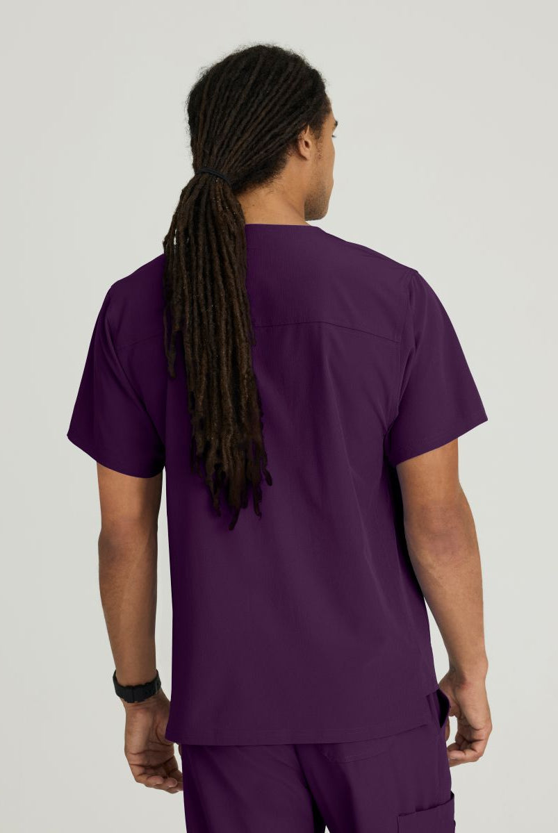 SKECHERS MALE STRUCTURE V-NECK TOP | Eggplant