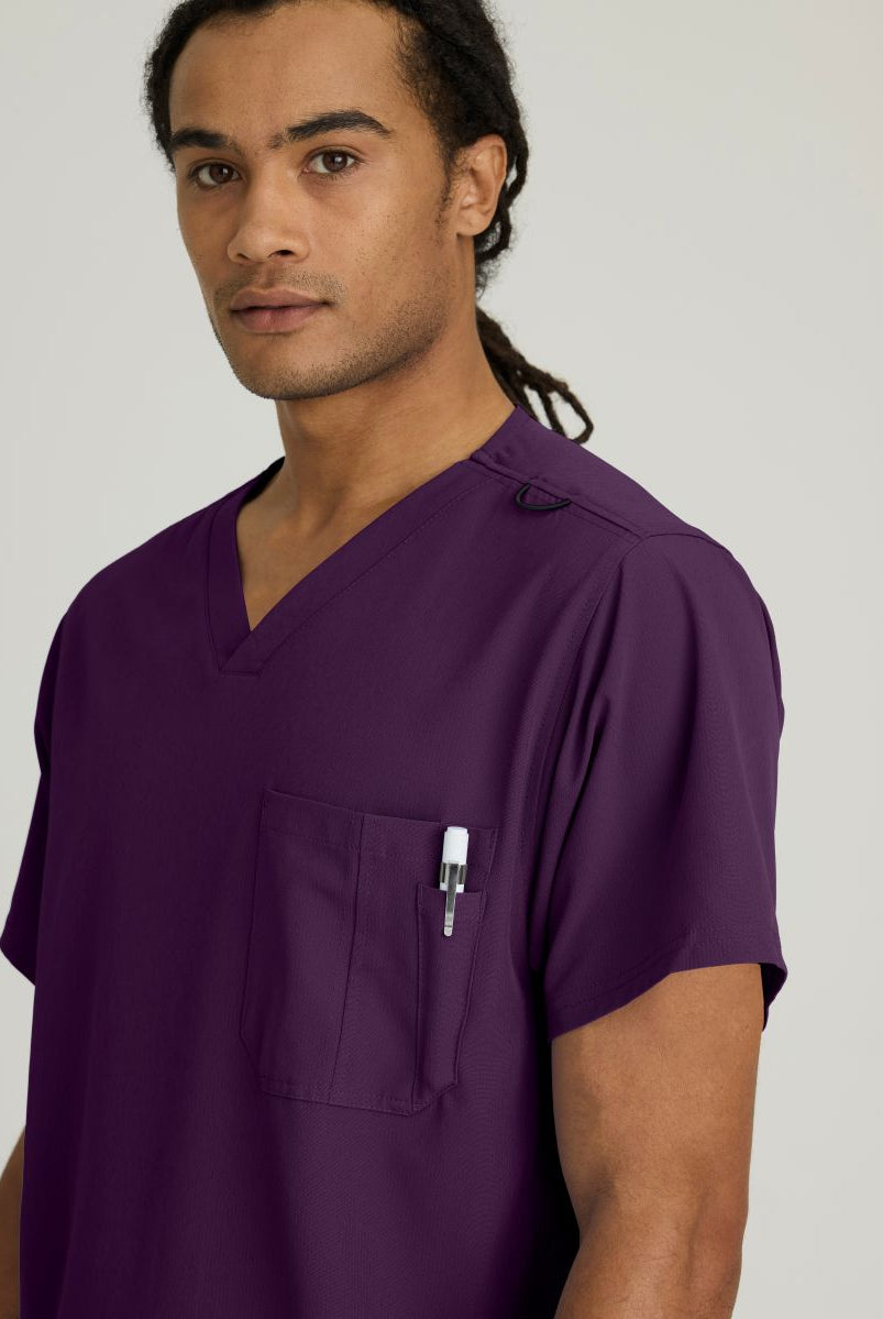 SKECHERS MALE STRUCTURE V-NECK TOP | Eggplant