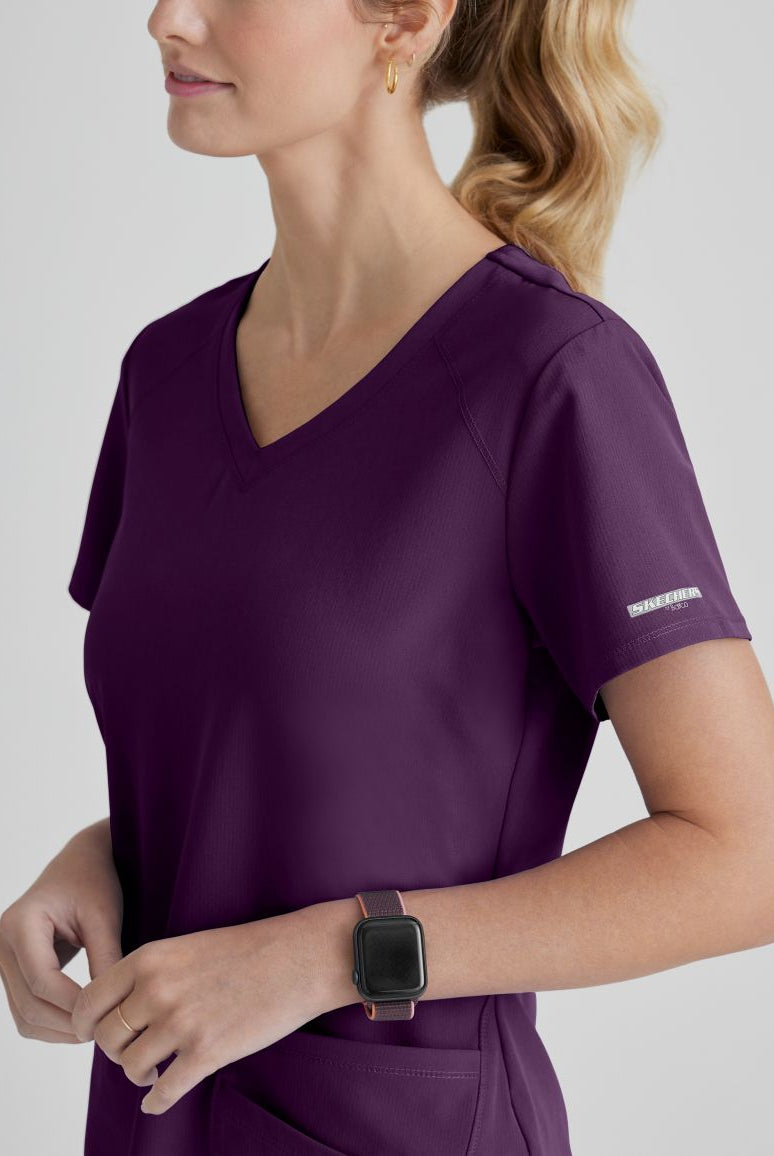 SKECHERS BREEZE 3-POCKET SHAPED HEM TOP | Eggplant