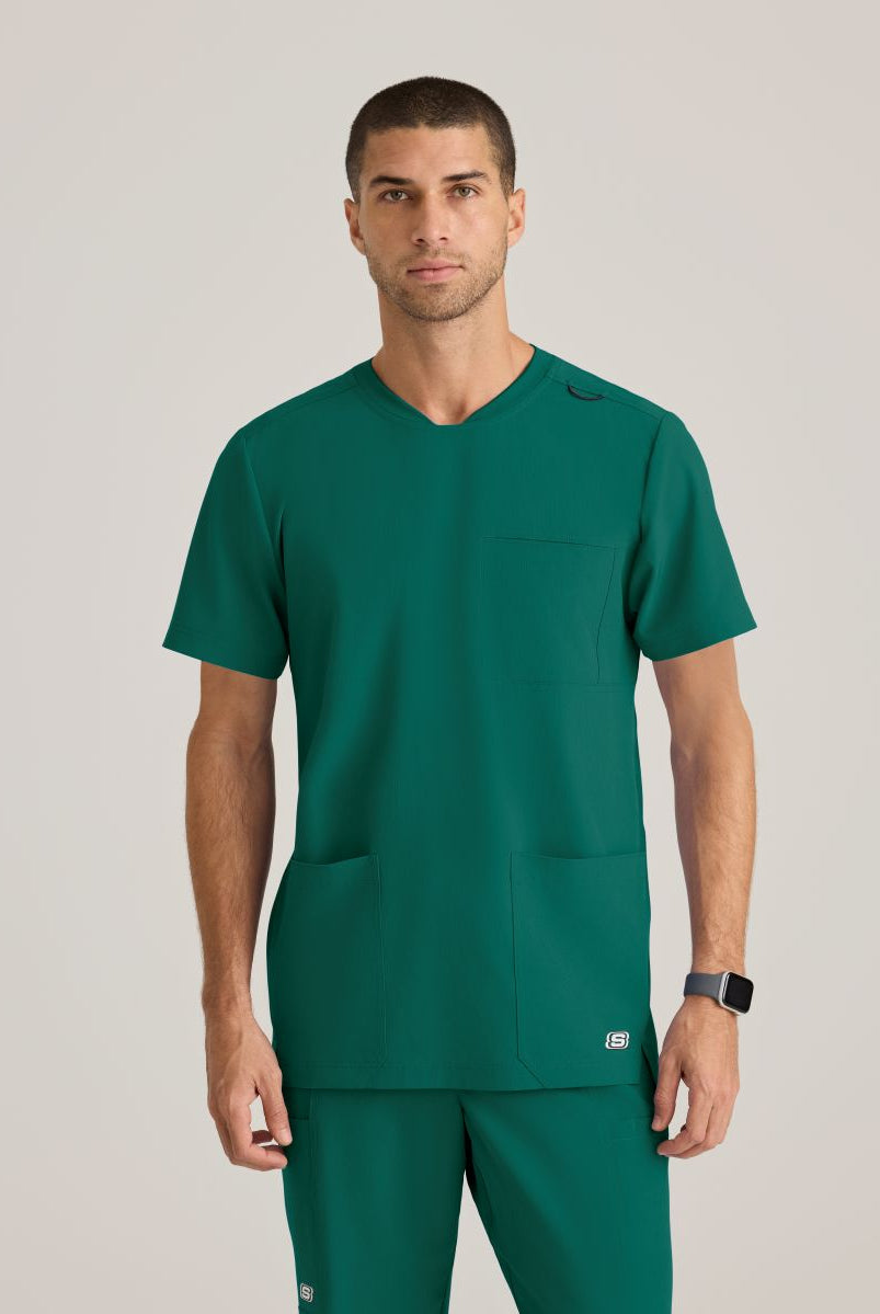 Skechers Thesis Three Pocket Rounded Neck Scrub Top | Hunter Green