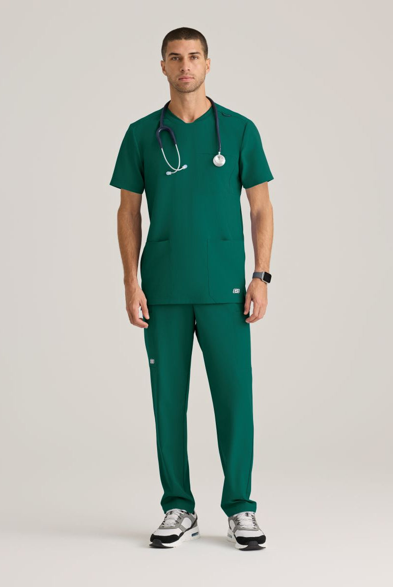 Skechers Thesis Three Pocket Rounded Neck Scrub Top | Hunter Green