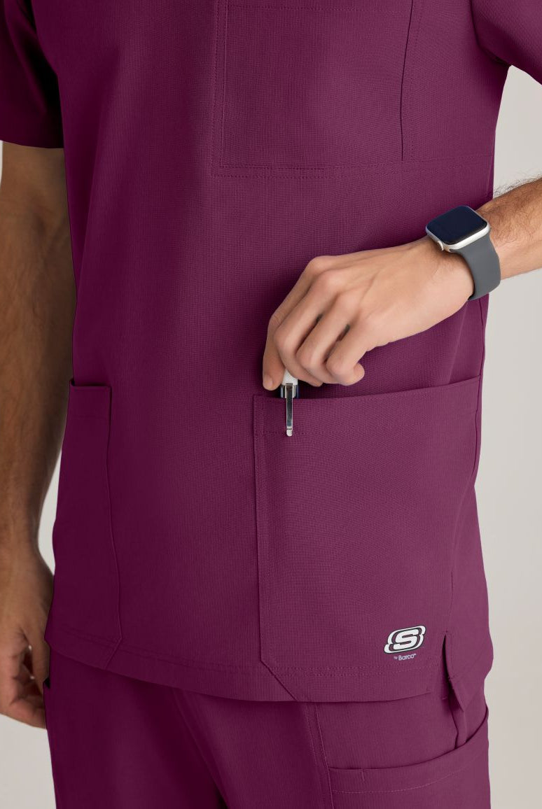 SKECHERS MALE THESIS THREE POCKET, ROUNDED NECKLINE SCRUB TOP | Wine