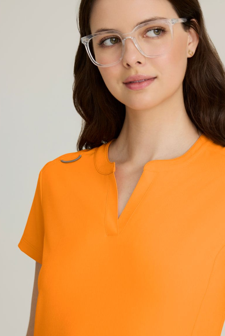 Skechers Women's Coast 2-Pocket Banded Collar Top PRE-ORDER PRODUCT | Bright Marigold