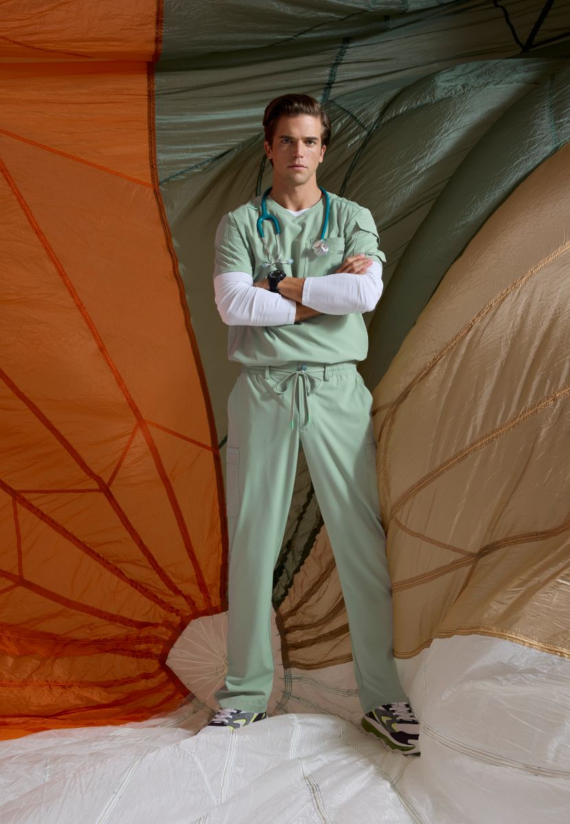 Skechers Station Men's 3 Pocket Round Neck High-Low Hem Top | Field Green