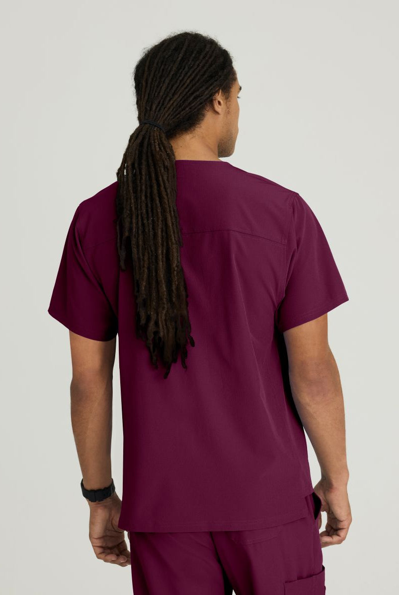 SKECHERS MALE STRUCTURE V-NECK TOP | Wine