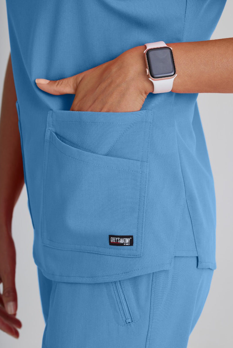 Greys Anatomy Emma 4 pocket, V-neck scrub top with angled seams | TRUE CEIL