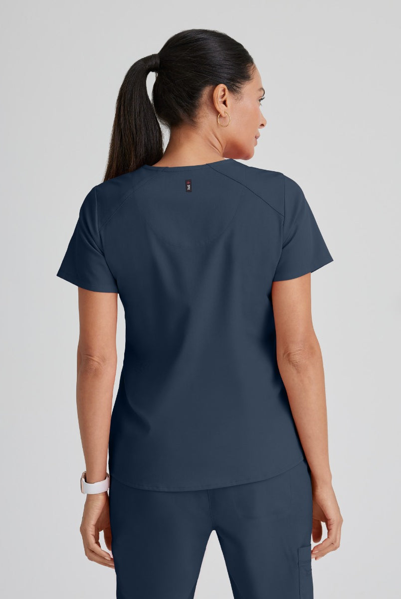 Greys Anatomy Emma 4 pocket, V-neck scrub top with angled seams | Steel