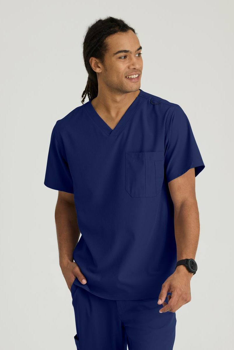 SKECHERS MALE STRUCTURE V-NECK TOP | NAVY