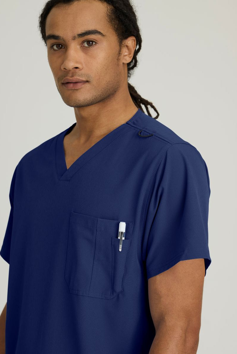 SKECHERS MALE STRUCTURE V-NECK TOP | NAVY