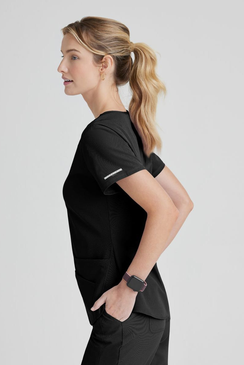 SKECHERS BREEZE 3-POCKET SHAPED HEM TOP | BLACK
