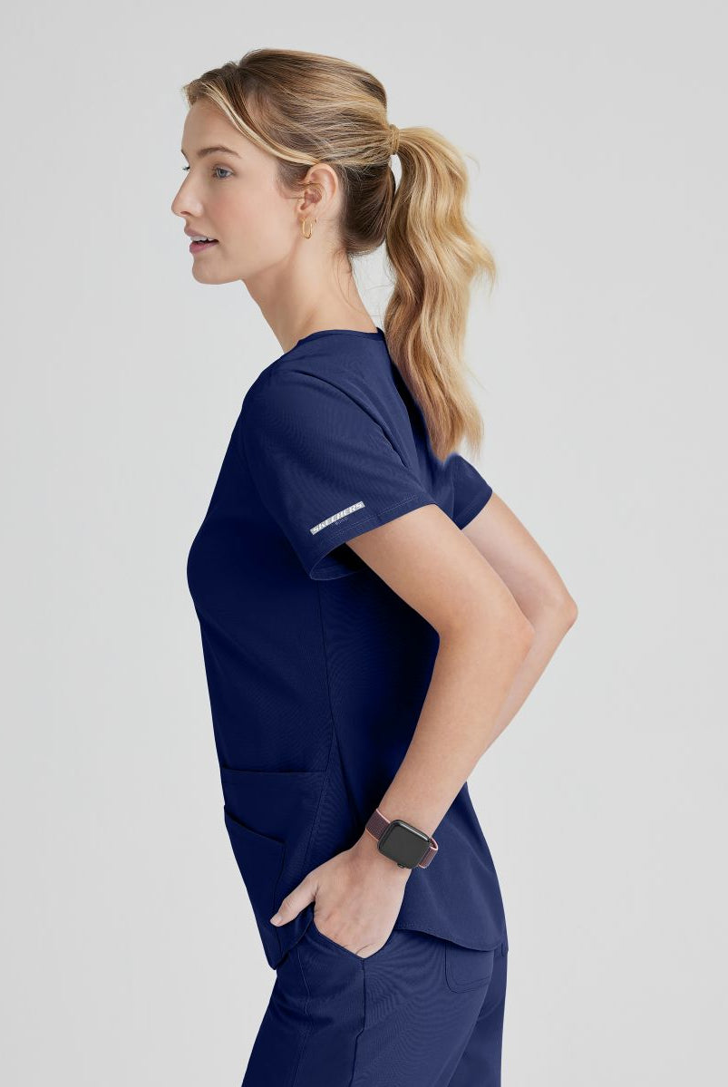 SKECHERS BREEZE 3-POCKET SHAPED HEM TOP | NAVY