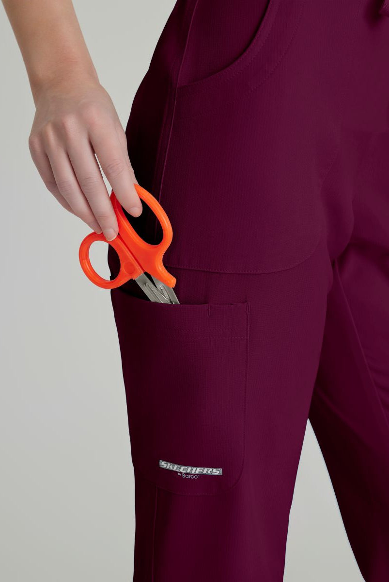 SKECHERS RELIANCE 3-POCKET FLAT FRONT PANTS  | Wine