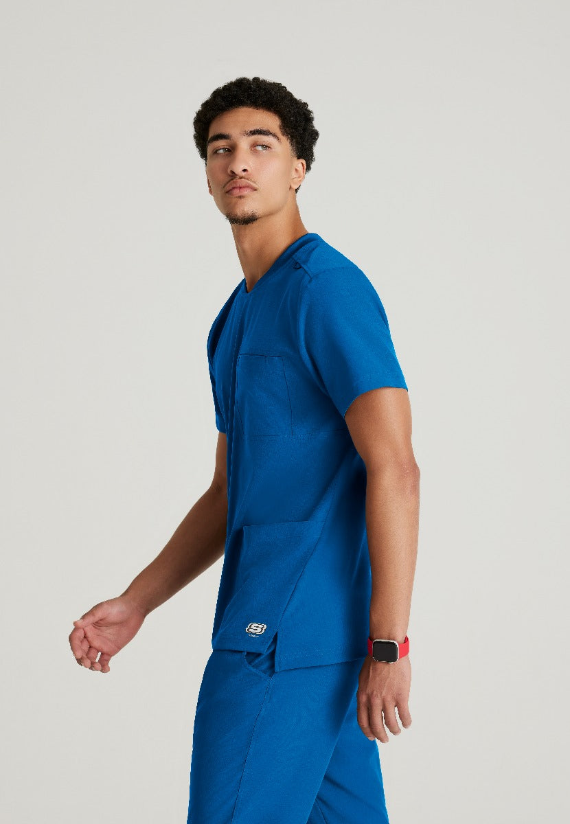 SKECHERS MALE THESIS THREE POCKET, ROUNDED NECKLINE SCRUB TOP | New Royal