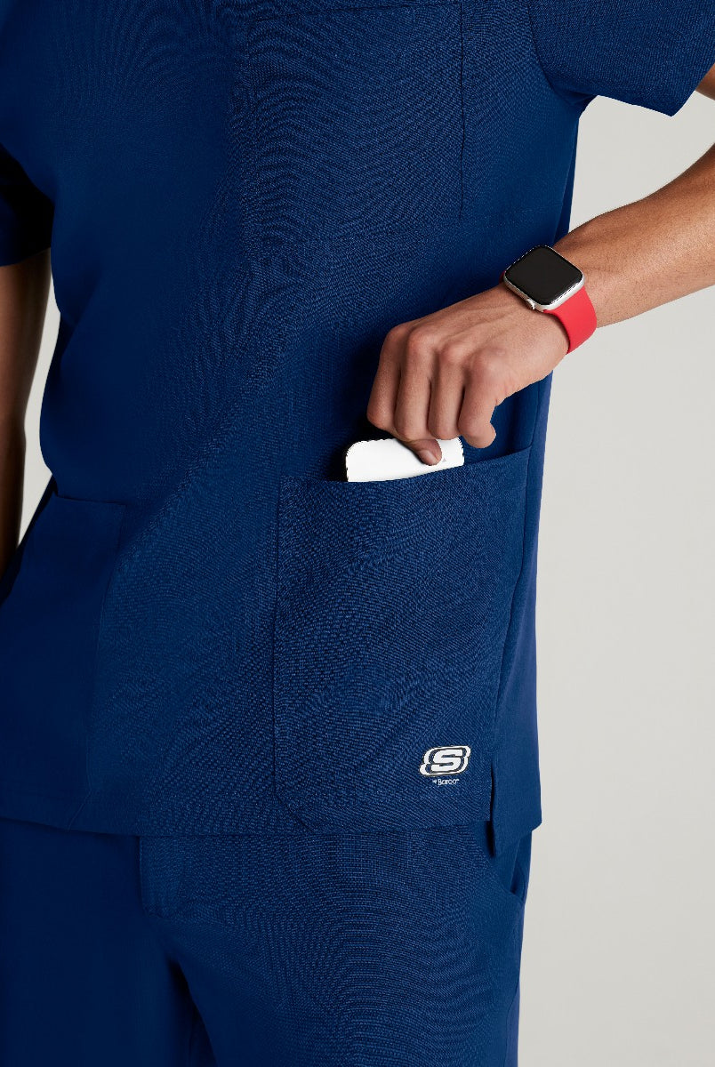 SKECHERS MALE THESIS THREE POCKET, ROUNDED NECKLINE SCRUB TOP  | NAVY
