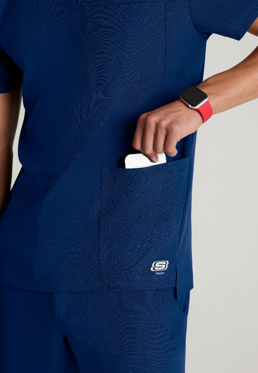 SKECHERS MALE THESIS THREE POCKET, ROUNDED NECKLINE SCRUB TOP | NAVY