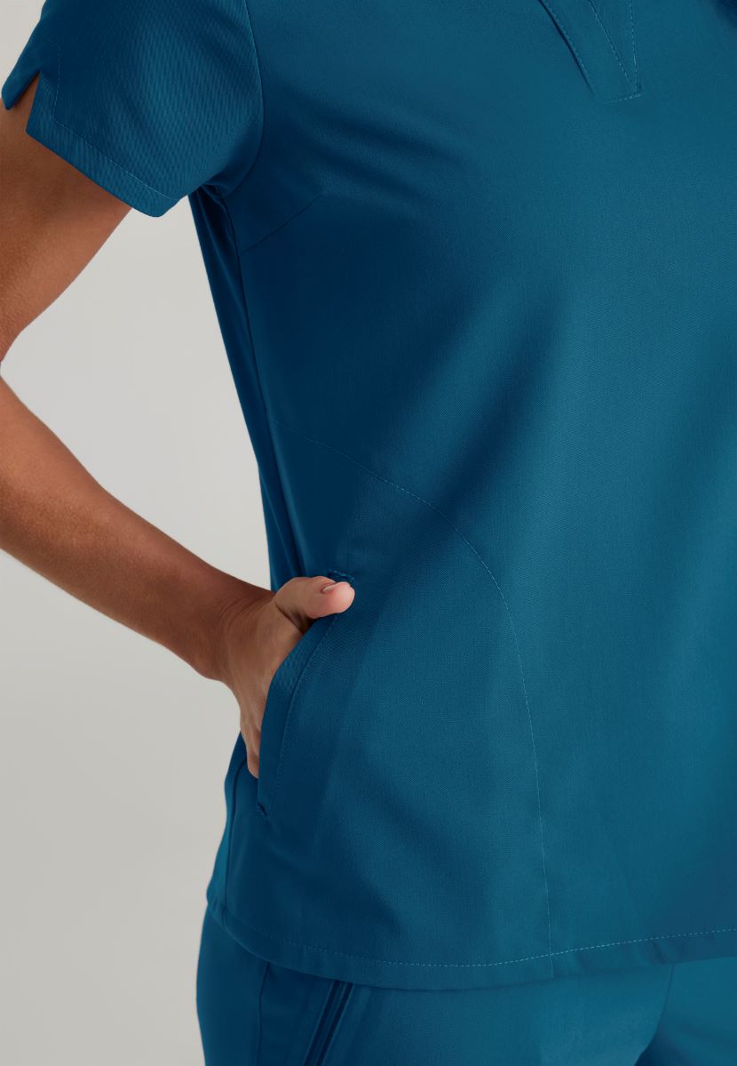 Grey's Anatomy Avery 2 Pocket Banded Collar Top | Bahama / Caribbean