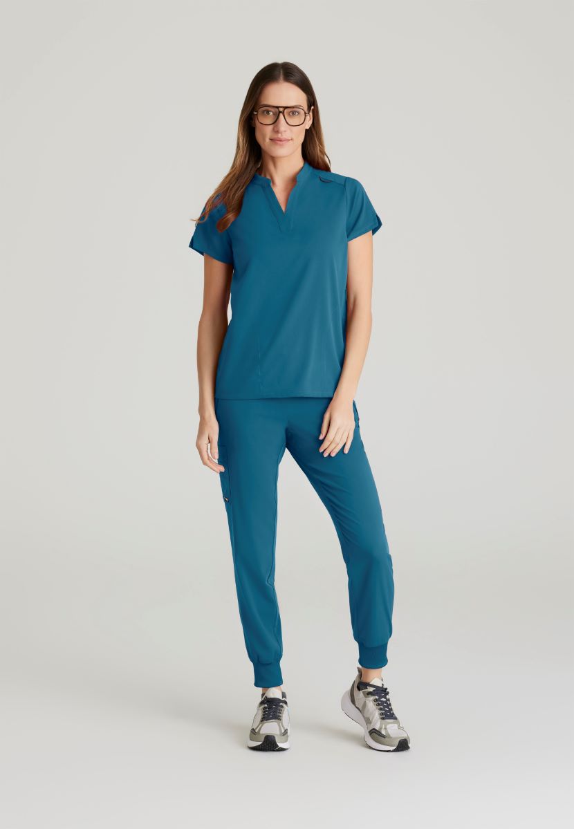 Grey's Anatomy Avery 2 Pocket Banded Collar Top | Bahama / Caribbean