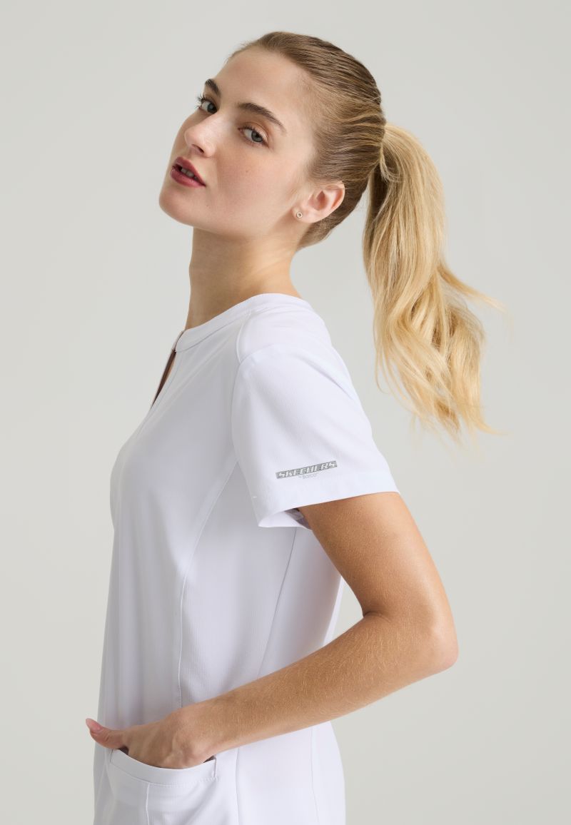 Skechers Women's Coast 2-Pocket Banded Collar Top PRE-ORDER PRODUCT | WHITE