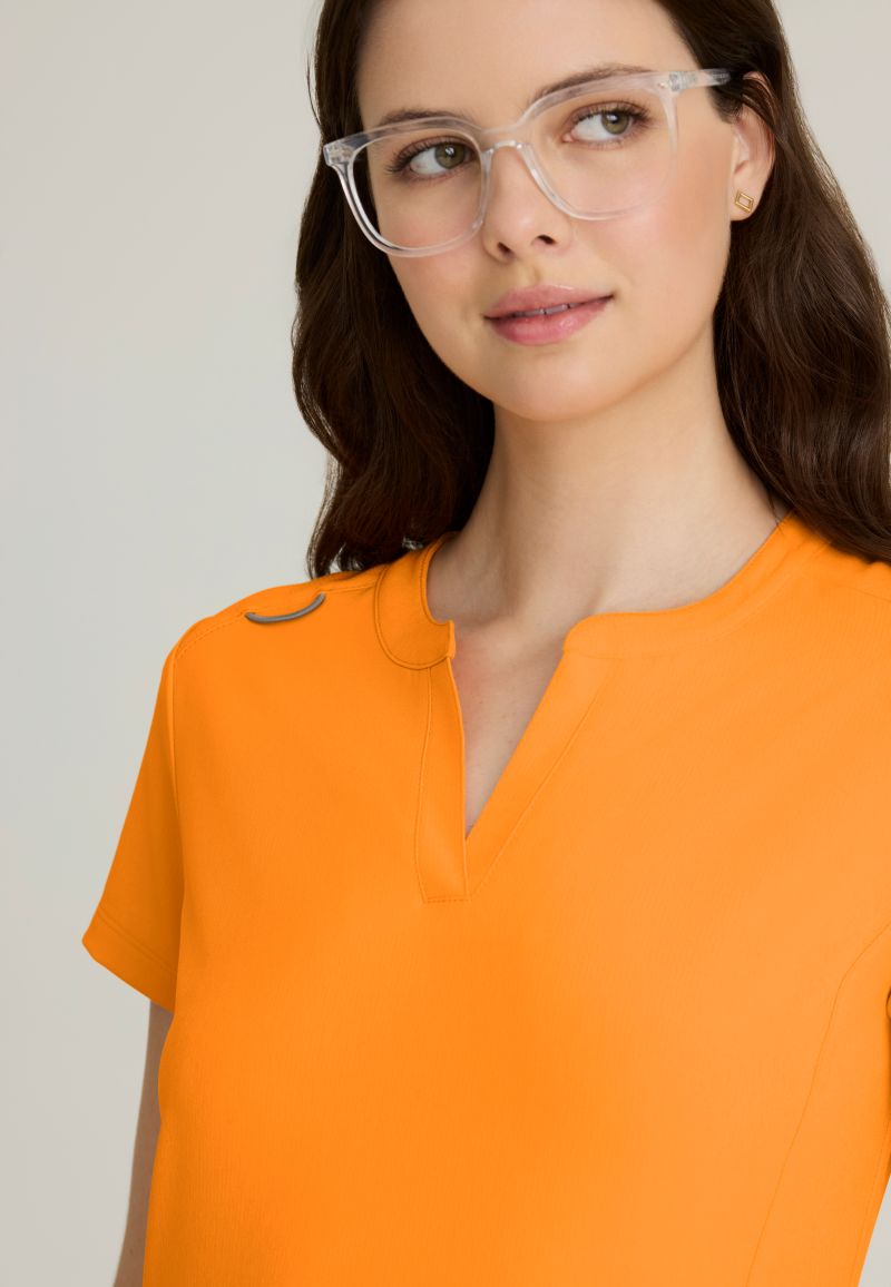 Skechers Women's Coast 2-Pocket Banded Collar Top PRE-ORDER PRODUCT | Bright Marigold