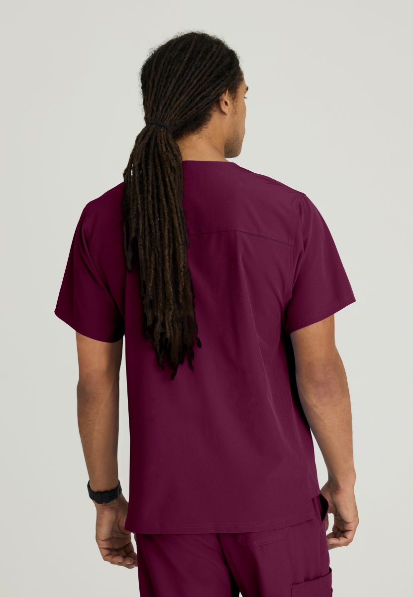 SKECHERS MALE STRUCTURE V-NECK TOP | Wine