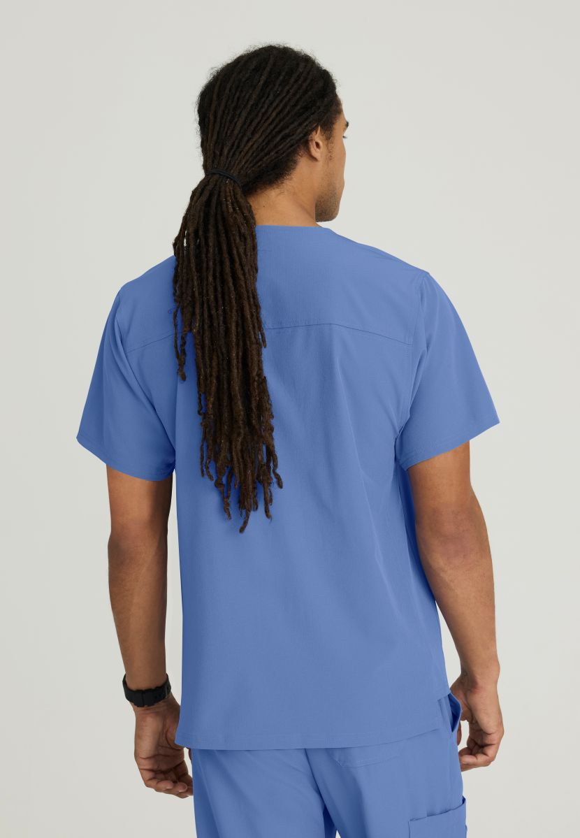 SKECHERS MALE STRUCTURE V-NECK TOP | TRUE CEIL