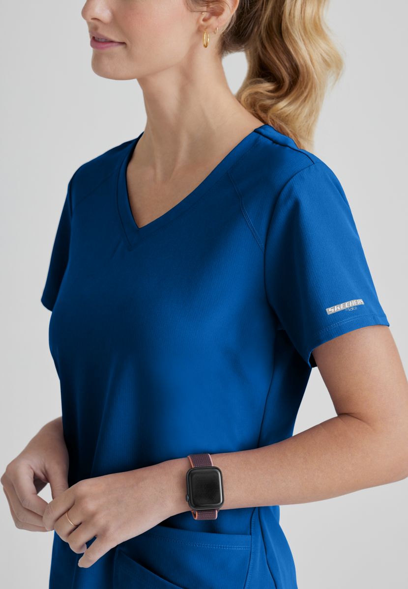 SKECHERS BREEZE 3-POCKET SHAPED HEM TOP | New Royal