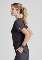 SKECHERS BREEZE 3-POCKET SHAPED HEM TOP | Pewter Grey