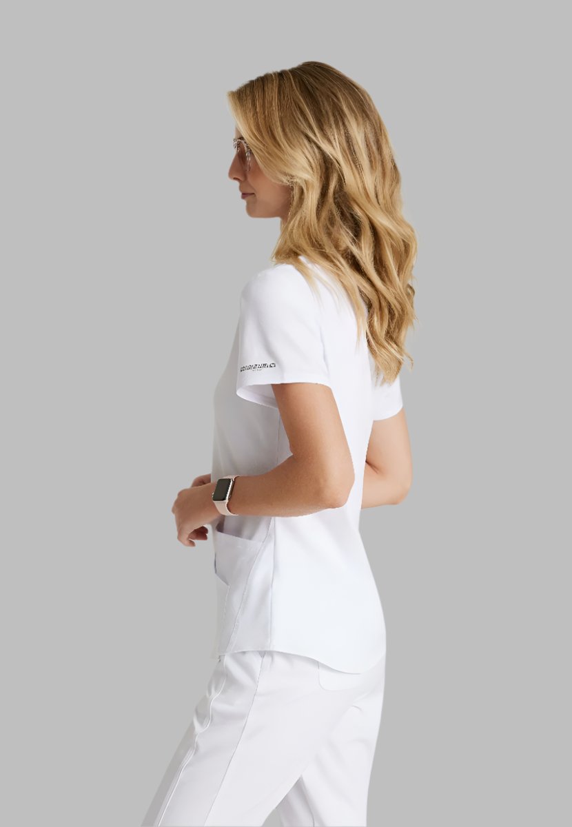 SKECHERS BREEZE 3-POCKET SHAPED HEM TOP | WHITE